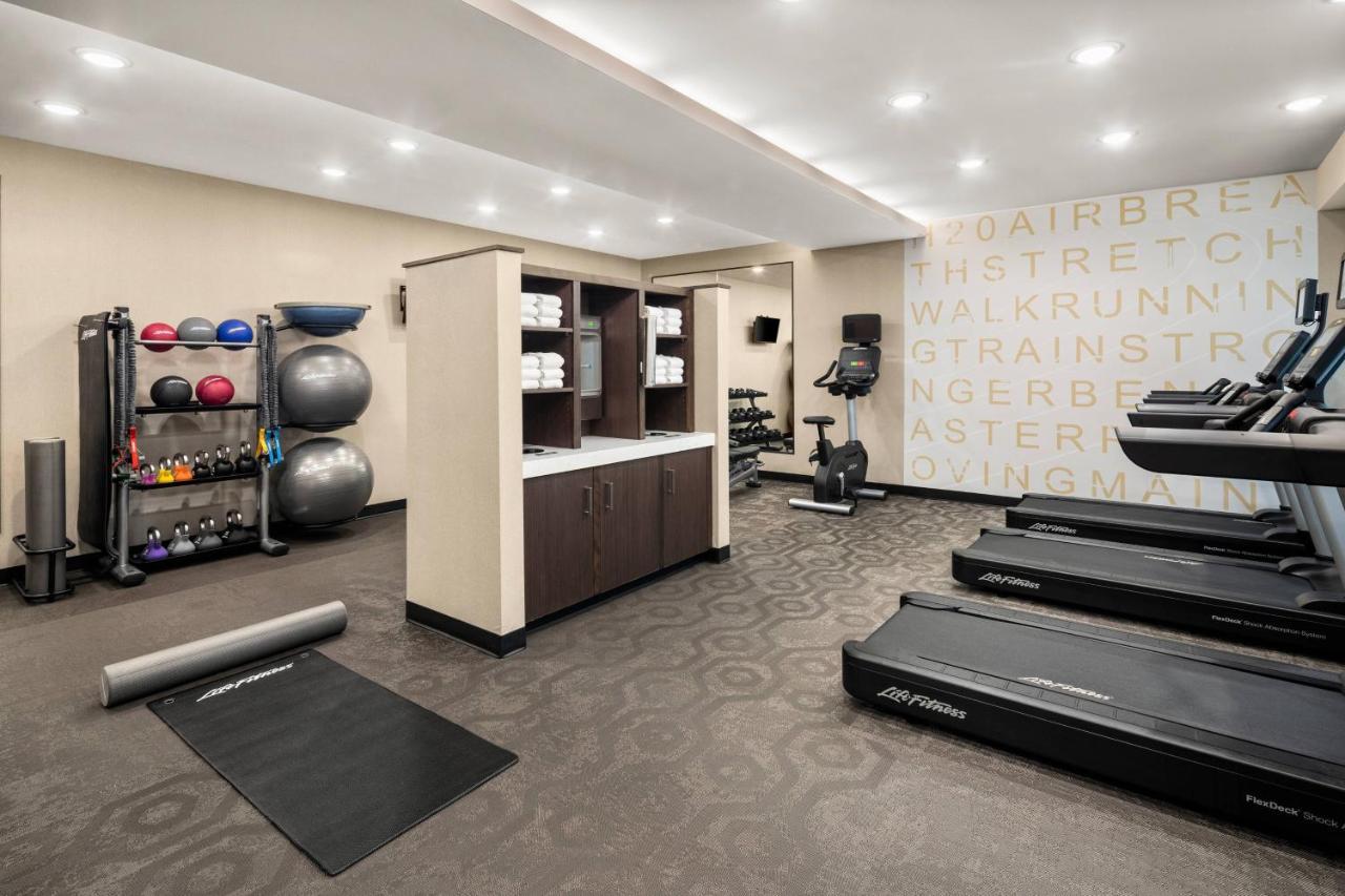 Hotel By Marriott East